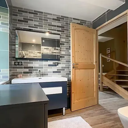 1 Bedroom Stunning In *